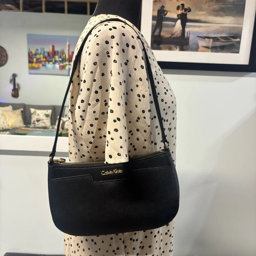 NWOT❤️Calvin Klein Eliana All Occasion Bag - Picture 8 of 8